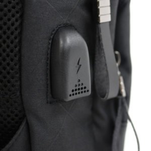 ARCTIC HUNTER Τσάντα Crossbody XB00089-BKRMB, USB, αδιάβροχη, μαύρη | eLabstore.gr