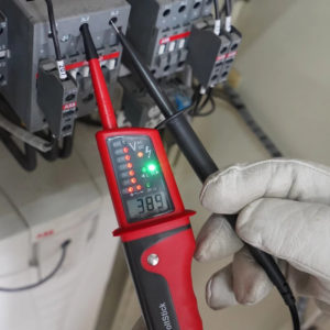 UNI-T μετρητής τάσης AC/DC UT15C, αδιάβροχος IP65, 12V έως 690V | Εργαλεία | elabstore.gr