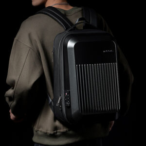 ARCTIC HUNTER τσάντα πλάτης B00487 θήκη laptop 15.6", λουκέτο TSA, μαύρη | eLabstore.gr