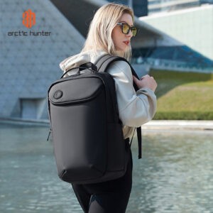 ARCTIC HUNTER τσάντα πλάτης B00555 με θήκη laptop 15.6", 25L, USB, μαύρη | Προσωπική Φροντίδα | elabstore.gr