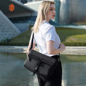 ARCTIC HUNTER τσάντα ώμου K00567 με θήκη tablet, 6L, μαύρη | Προσωπική Φροντίδα | elabstore.gr