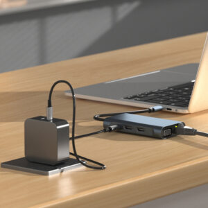 POWERTECH docking station BYL-2311 8 θυρών, USB-C σύνδεση, 100W PD, γκρι | Συνοδευτικά PC | elabstore.gr